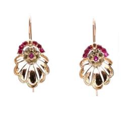 Yellow Gold Earring