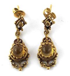Yellow Gold Earring