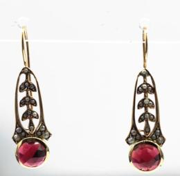 Yellow Gold Earring