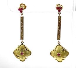 Yellow Gold Earring