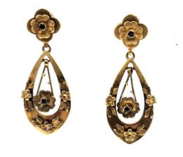 Yellow Gold Earring