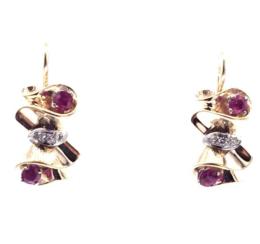 Yellow Gold Earring