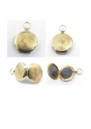 Yellow Gold Pendants