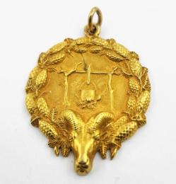 Yellow Gold Pendants