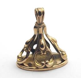 Yellow Gold Pendants
