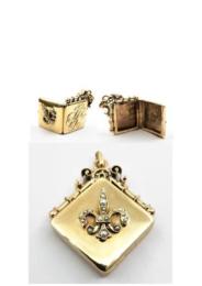 Yellow Gold Pendants