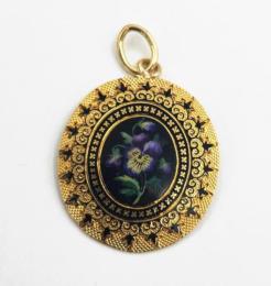 Yellow Gold Pendants