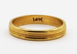 Yellow Gold Women's Wedding Bands