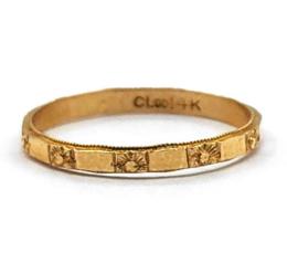 Yellow Gold Women's Wedding Bands