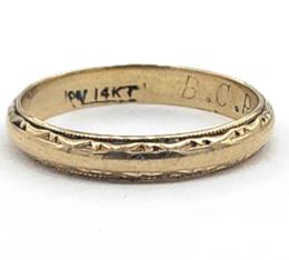Yellow Gold Women's Wedding Bands