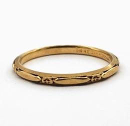 Yellow Gold Women's Wedding Bands