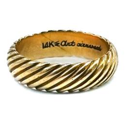 Yellow Gold Women's Wedding Bands