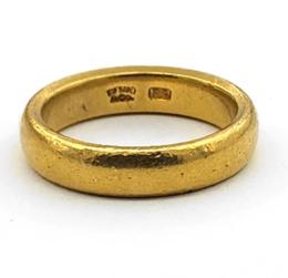 Yellow Gold Men's Wedding Bands