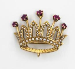 Yellow Gold Pin