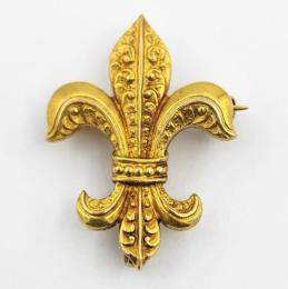Yellow Gold Pin