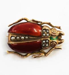 Yellow Gold Pin