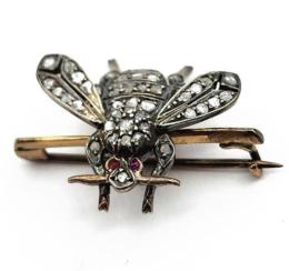 Yellow Gold Pin