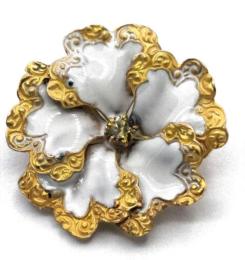 Yellow Gold Pin